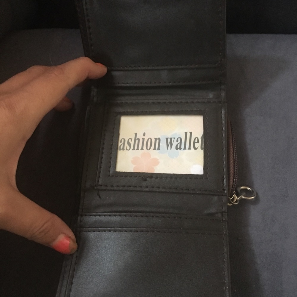 Wallet - Picture 3 of 4